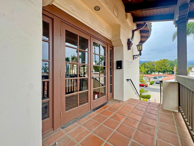 More Photos Of 1525 State St, Santa Barbara Serviced Offices For Sale
