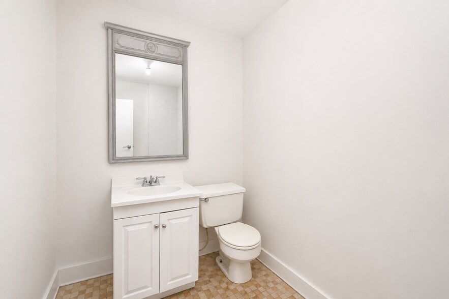 More Photos Of 154 26th St, Brooklyn Warehouse For Sale