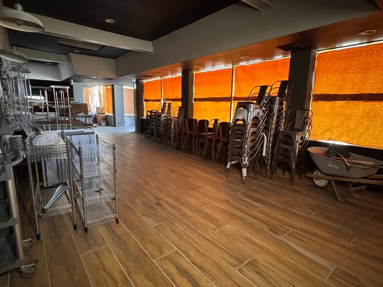 More Photos Of 1407 Howe Ave, Sacramento Restaurant For Sale