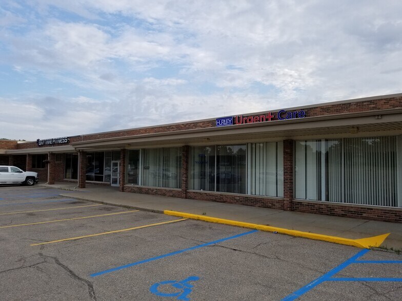 More Photos Of 8751-8789 Monroe Rd, Durand Unknown For Lease