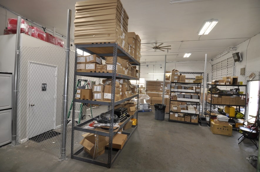 More Photos Of 842 NW 7th Ter, Fort Lauderdale Warehouse For Sale
