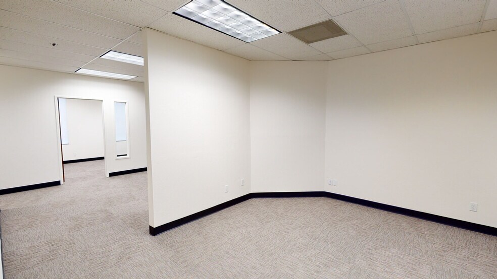 More Photos Of 1100 Alma St, Menlo Park Office For Lease