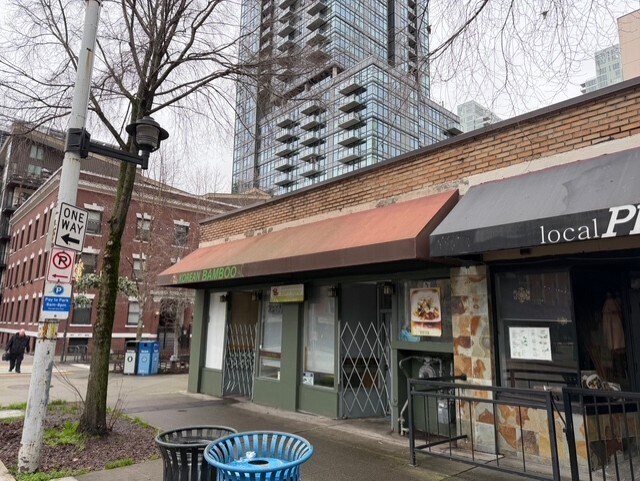 More Photos Of 305 Bell St, Seattle Storefront For Lease