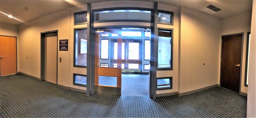 More Photos Of 2420 NW Professional Dr, Corvallis Medical For Sale