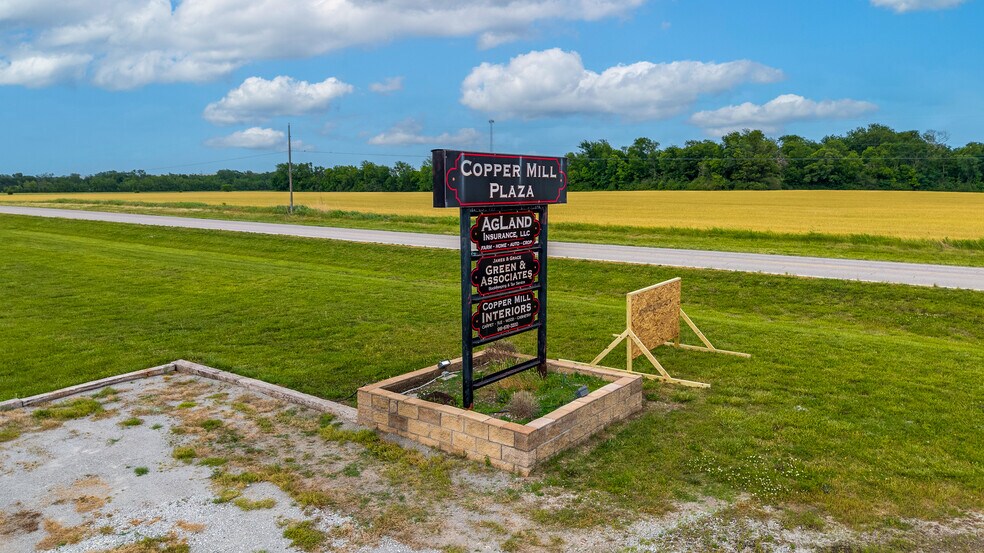 More Photos Of 19275 125 Hwy, Fairland General Retail For Sale