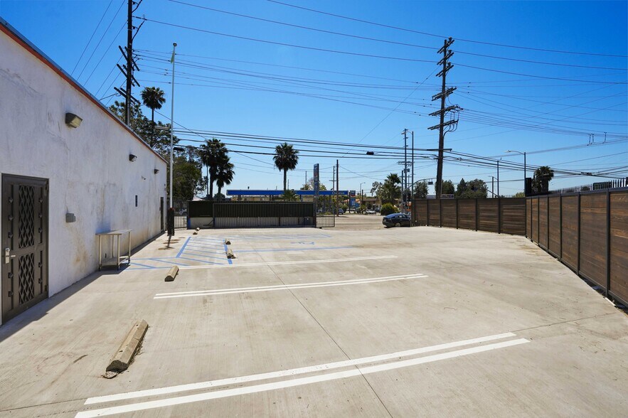 More Photos Of 14071 Polk St, Sylmar Food Processing For Lease