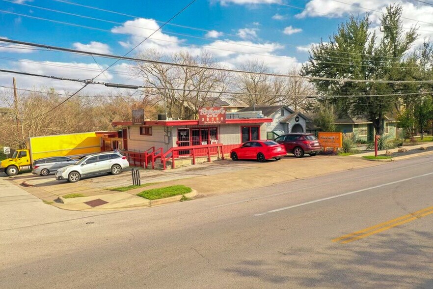 Primary Photo Of 1311 Chestnut Ave, Austin Freestanding For Lease