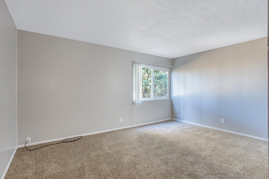 More Photos Of 201 Avian Dr, Vallejo Apartments For Sale