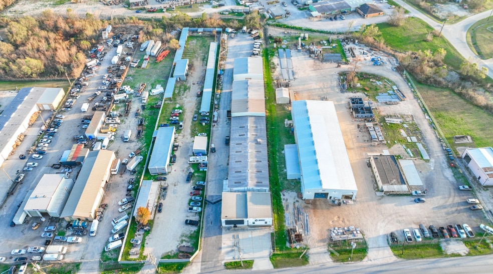 More Photos Of 2705 Concord Rd, Belle Chasse Distribution For Sale