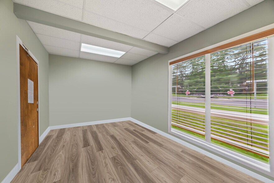 More Photos Of 1594-1600 US Highway 130, North Brunswick Medical For Sale