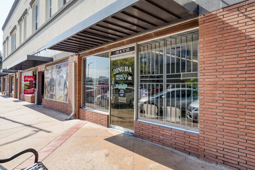 More Photos Of 101 N L St, Dinuba Storefront For Sale