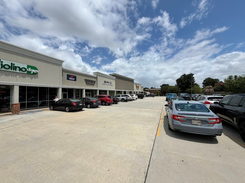 More Photos Of 7335-7373 Jefferson Hwy, Harahan Freestanding For Lease