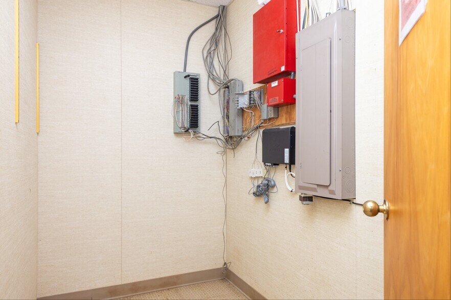 More Photos Of 2630 E Chestnut Ave, Vineland Medical For Sale