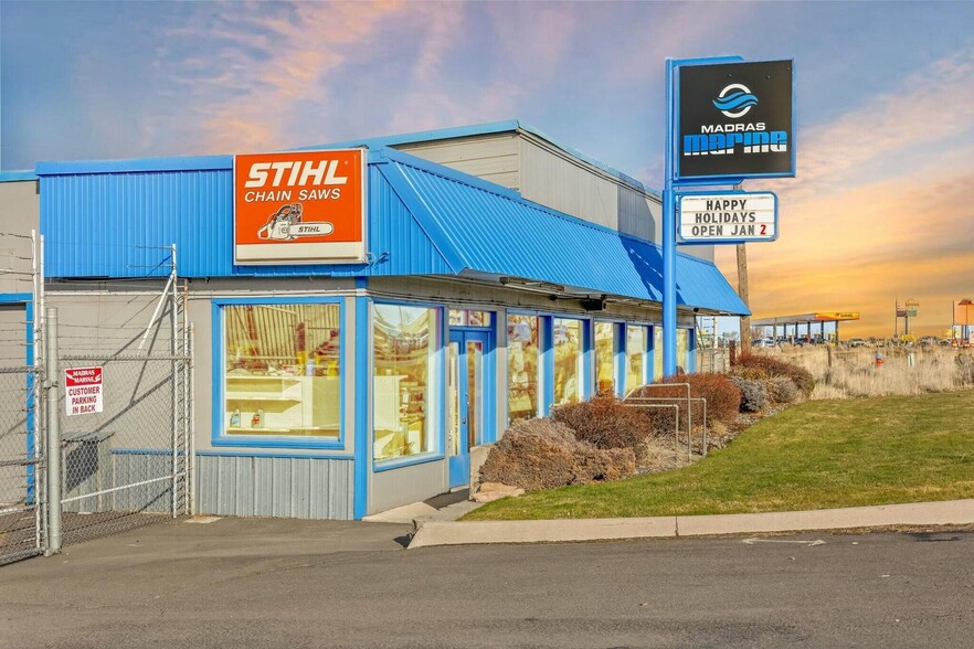 Primary Photo Of 1810 SW Highway 97, Madras Showroom For Sale