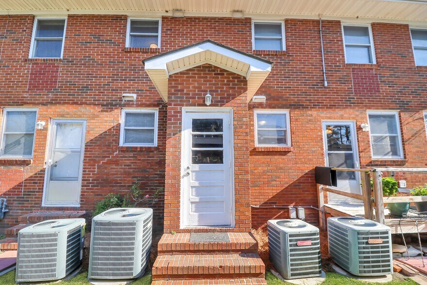 More Photos Of 601 E 53rd St, Savannah Apartments For Sale