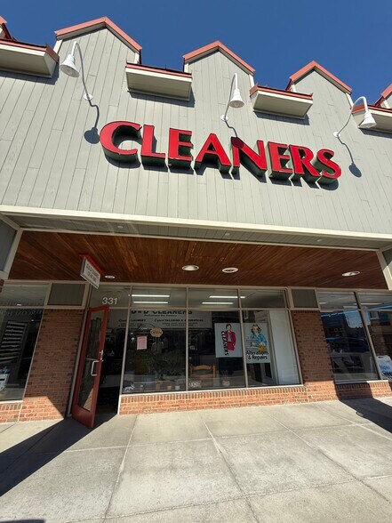 More Photos Of 303-337 E Ridgeville Blvd, Mount Airy Unknown For Lease