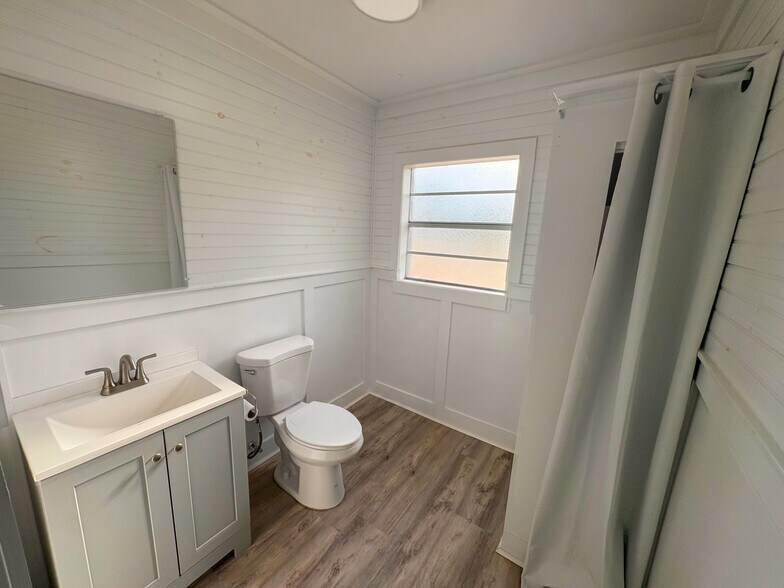 More Photos Of 4604 Old Goldenrod Rd, Orlando Auto Dealership For Sale
