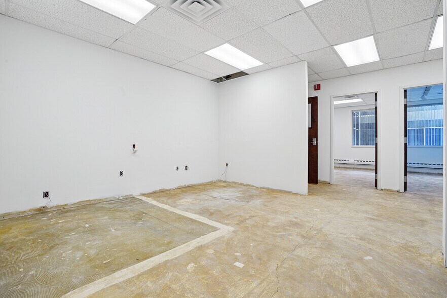 More Photos Of 2740 State Route 10 W, Parsippany Office For Sale