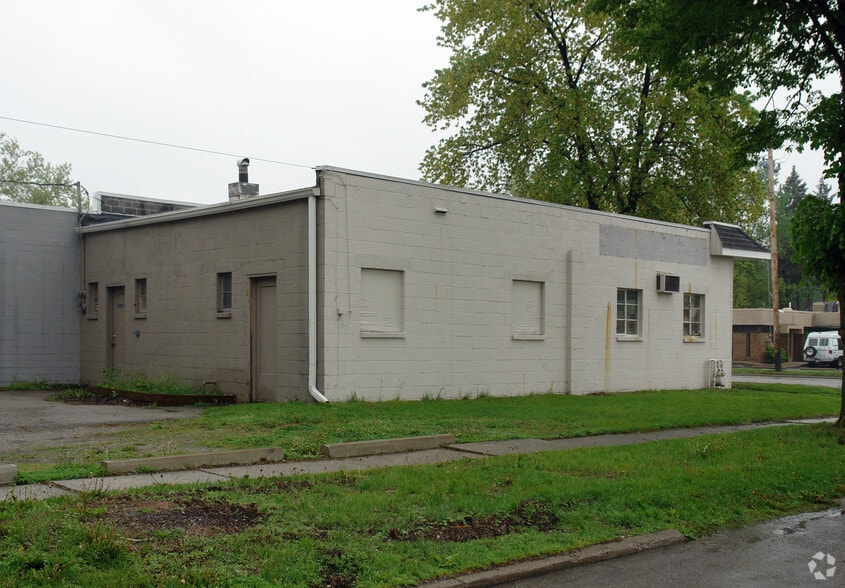 More Photos Of 4324 Monroe St, Toledo Storefront For Sale