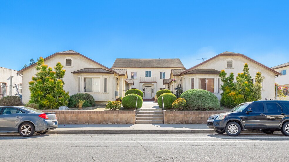 Primary Photo Of 963 W 9th St, San Pedro Apartments For Sale