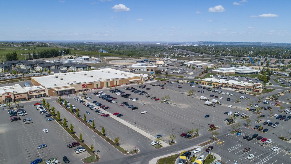 More Photos Of NWC Queensgate Dr & Duportail St, Richland Unknown For Lease