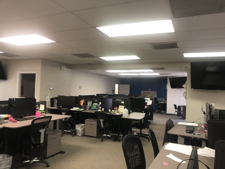 More Photos Of 13555 Automobile Blvd, Clearwater Medical For Lease
