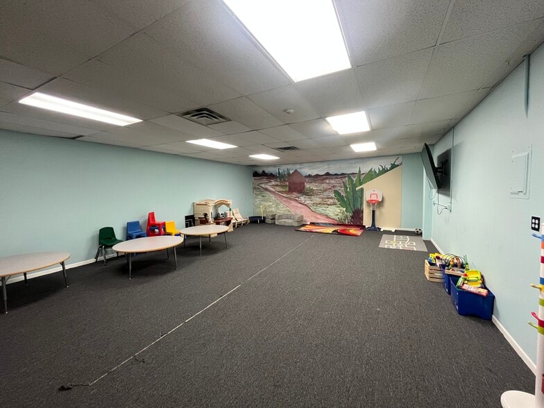 More Photos Of 770 7th St E, Saint Paul Religious Facility For Sale