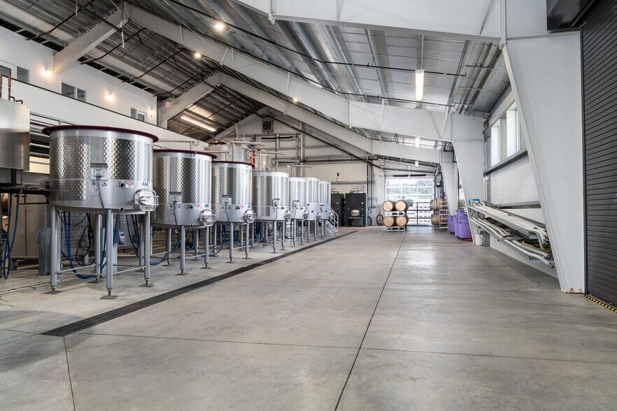 More Photos Of 8054 Fairplay Rd, Somerset Winery Vineyard For Sale