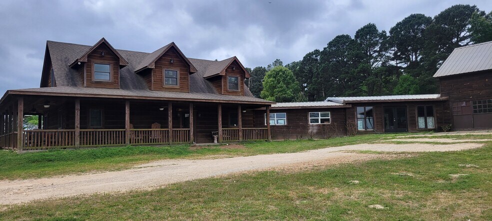 More Photos Of 766 County Road 4640, Winnsboro Specialty For Sale
