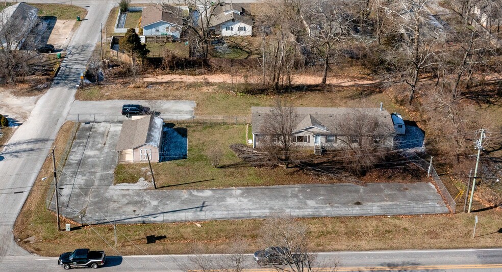 Primary Photo Of 100 W 1st St, Centerton Auto Dealership For Sale