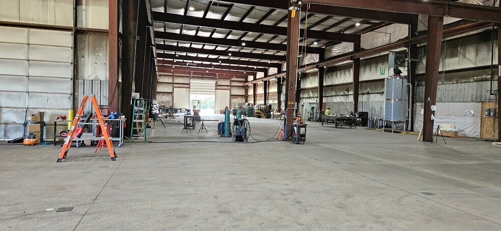 More Photos Of 5414 Packer Dr, Menomonie Manufacturing For Sale