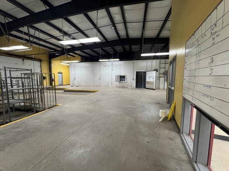 More Photos Of 422 Performance Dr, Cedar Falls Industrial For Sale