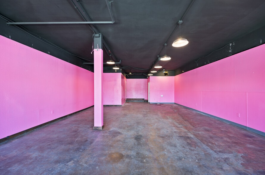 More Photos Of 611-615 E Balboa Blvd, Newport Beach Storefront Retail Residential For Sale