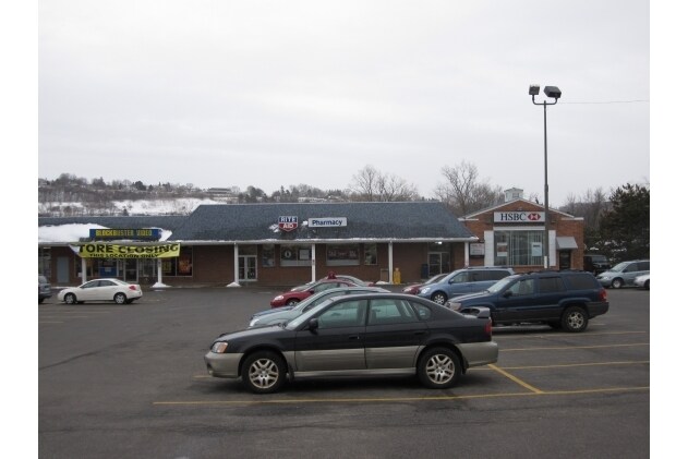 More Photos Of 731-735 Center St, Lewiston General Retail For Lease