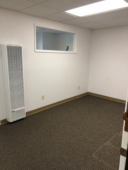 More Photos Of 561-563 Auto Center Dr, Watsonville Loft Creative Space For Lease