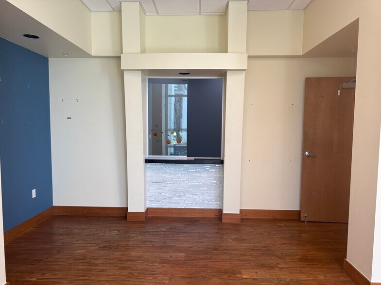 More Photos Of 3291 Woods Edge Pky, Bonita Springs Medical For Sale