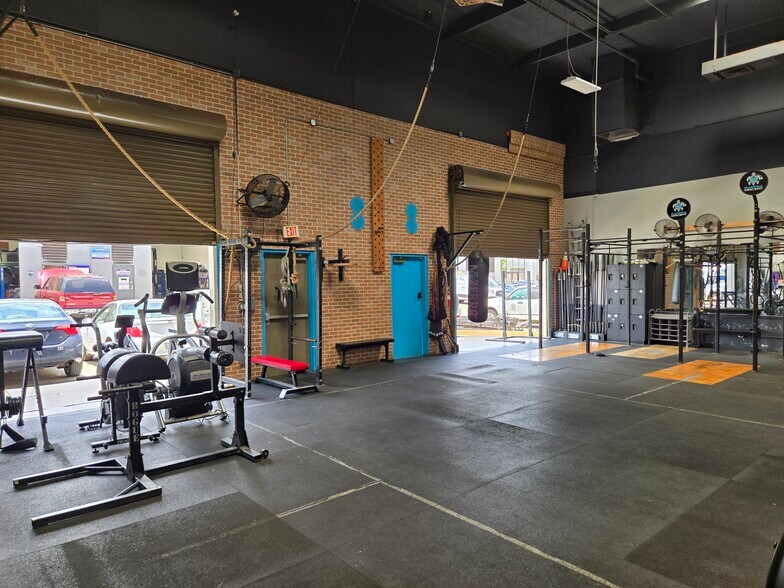 More Photos Of 300 Ohukai Rd, Kihei Light Manufacturing For Lease