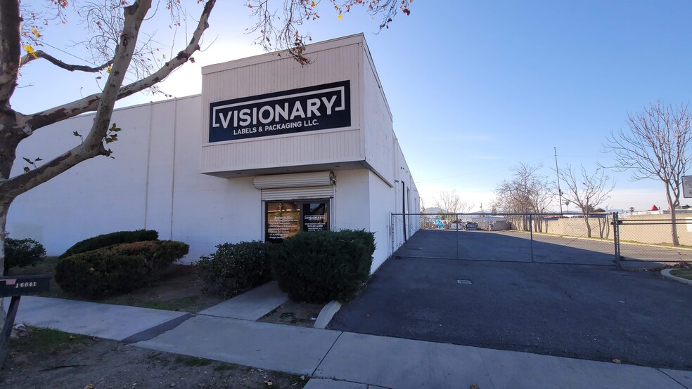 Primary Photo Of 16641 Orange Way, Fontana Warehouse For Lease