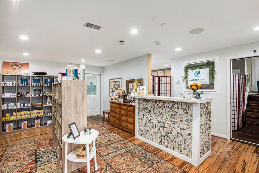 More Photos Of 149 W Saint Clair St, Romeo Medical For Sale