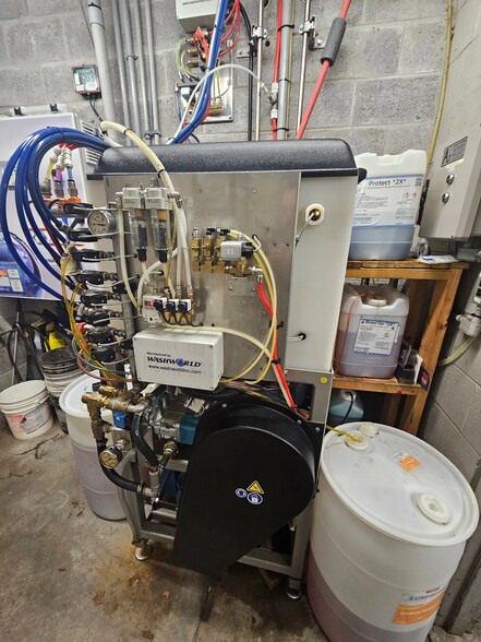 More Photos Of 316 W Liberty St, Rome Specialty For Sale