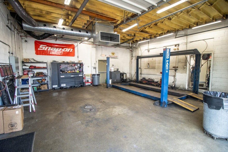 More Photos Of 10185 N Saginaw Rd, Clio Auto Repair For Sale