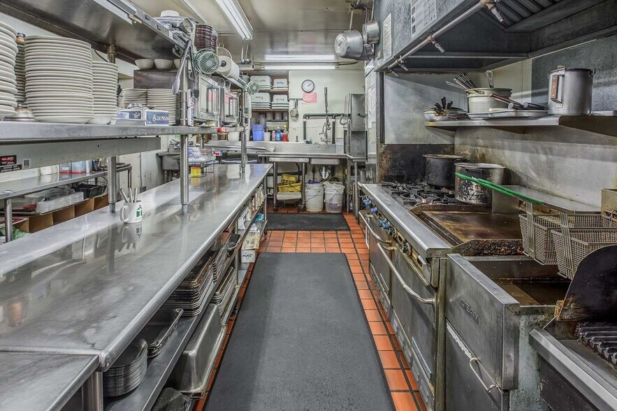 More Photos Of 6012 County K, Rhinelander Restaurant For Sale