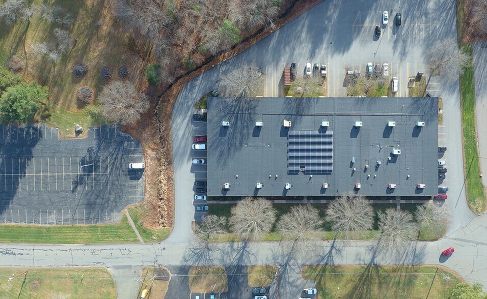 More Photos Of 10-16 Craig Rd, Acton Light Manufacturing For Lease