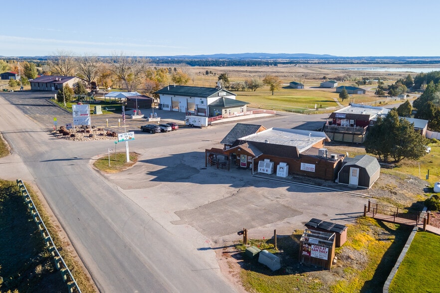 More Photos Of 2 Hays Blvd, Pine Haven Restaurant For Sale