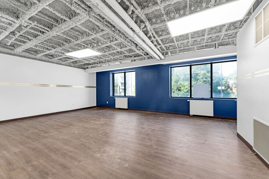 More Photos Of 168 Charlotte St, Ottawa Office For Lease