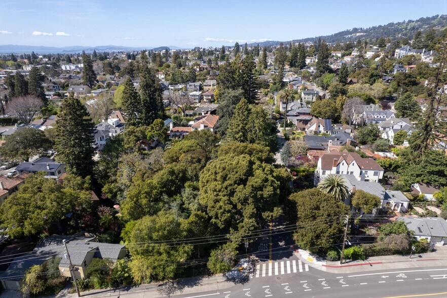 More Photos Of 0 Ivanhoe, Oakland Land For Sale