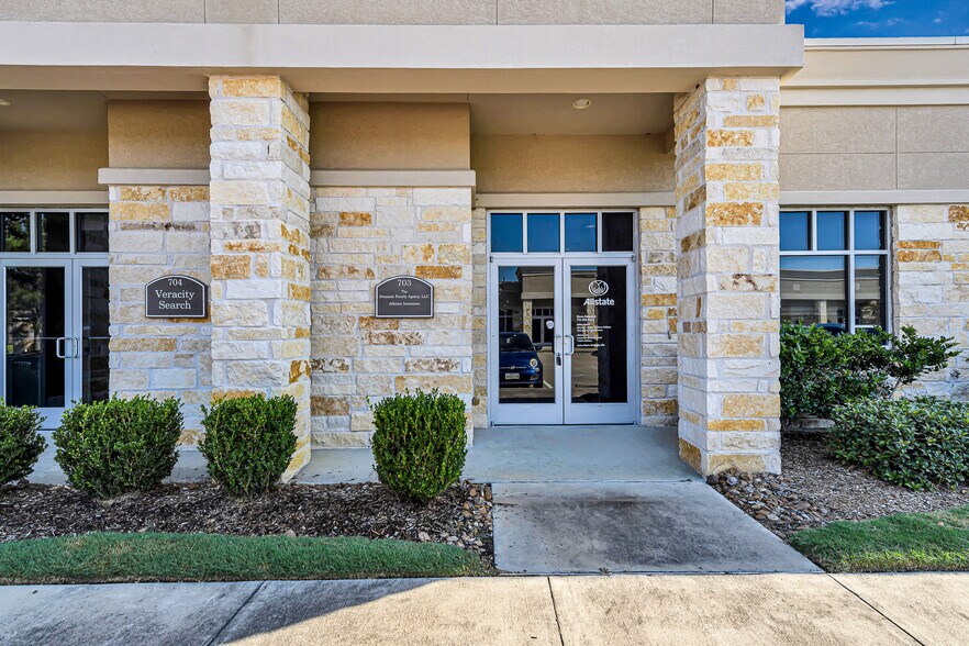 More Photos Of 1526 Katy Gap Rd, Katy Office For Sale