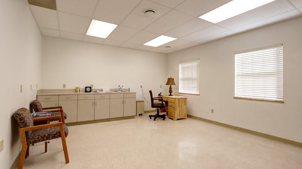 More Photos Of 399 Grant Ave, Auburn Medical For Sale