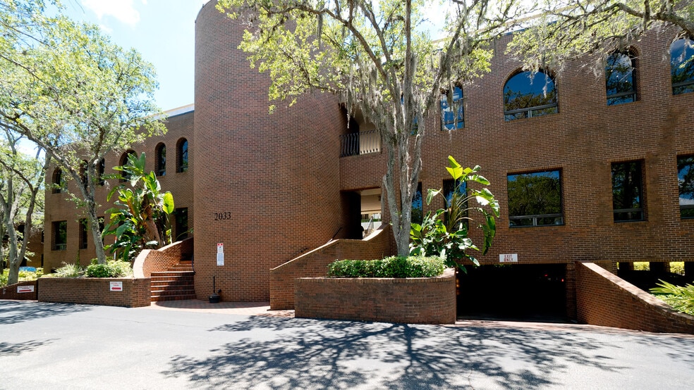 More Photos Of 2033 Wood St, Sarasota Medical For Lease