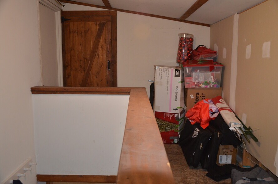 More Photos Of 115 E South Street, Sandwich Storefront Retail Office For Lease
